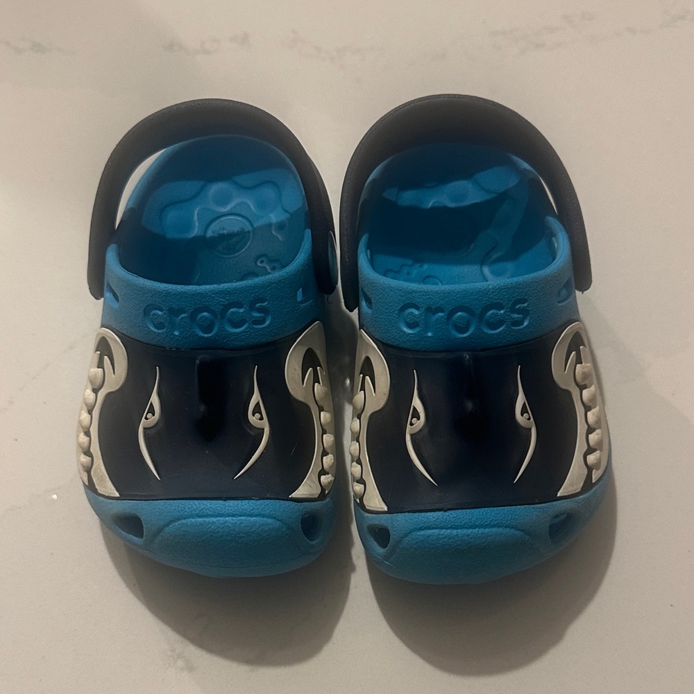 Crocs- baby toddler blue two‎ toned shark crocs size 4C-5C